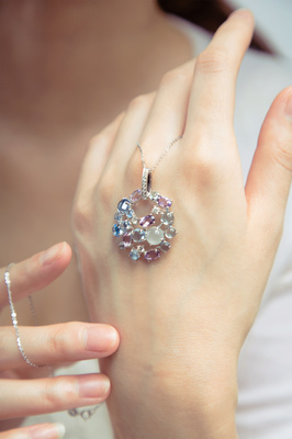 璀璨匠心 Aokisym原创设计珠宝首饰的摄影美学